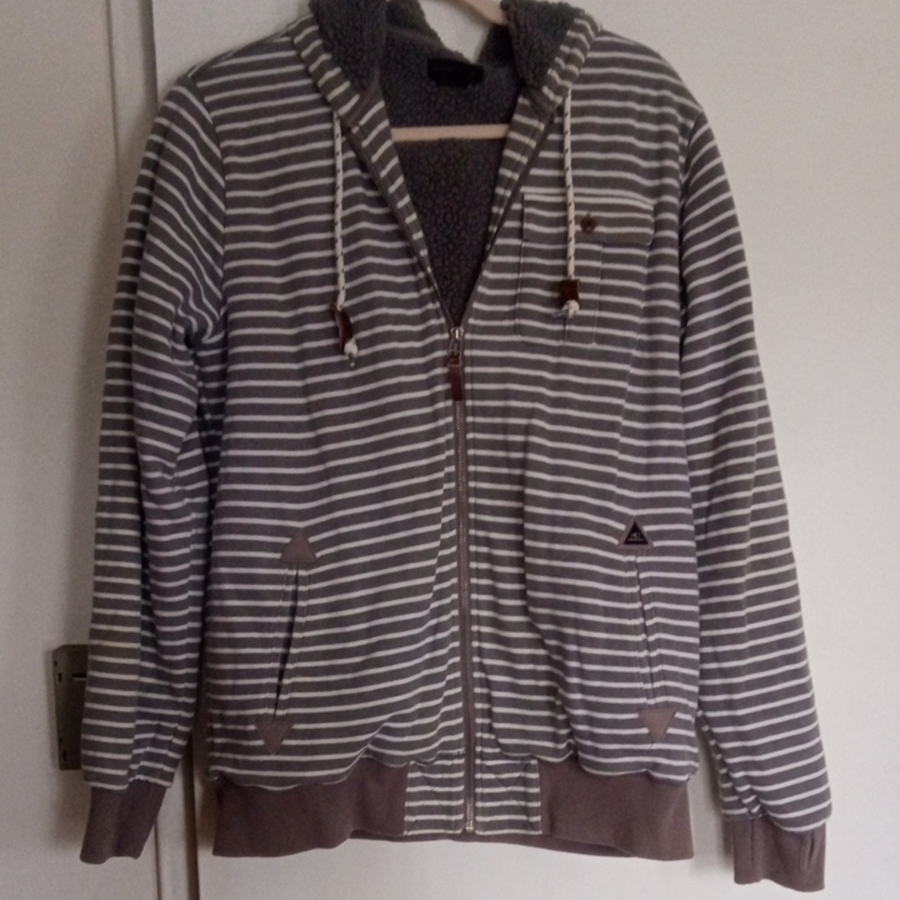Men's O'neill Hoodie Grey And White. Sherpa Lined Size Small Very Gently Used